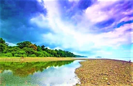 Lamiya Bay Beach